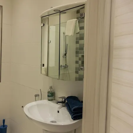 Seaview Modern アパート